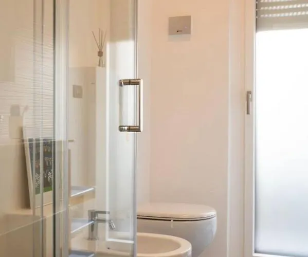 La Casa Di Mina 招待所 卡利亚里